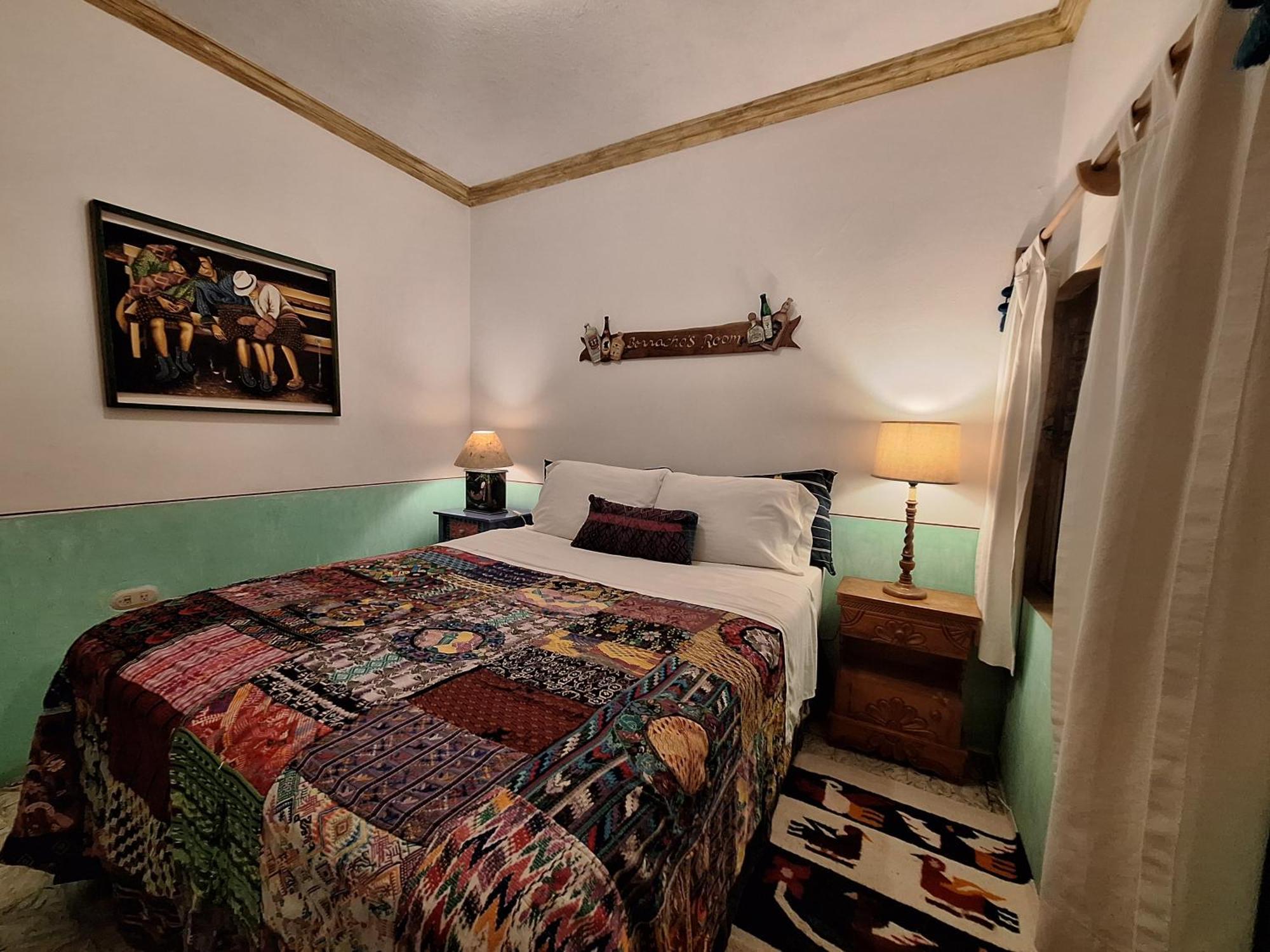 Yellow House Hostel B&B أنتيغوا غواتيمالا المظهر الخارجي الصورة